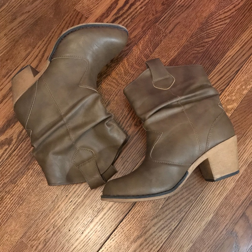 Charles Albert Vegan Leather Boots
